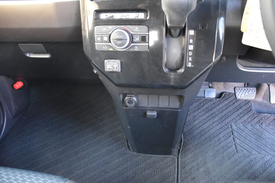 車両画像19
