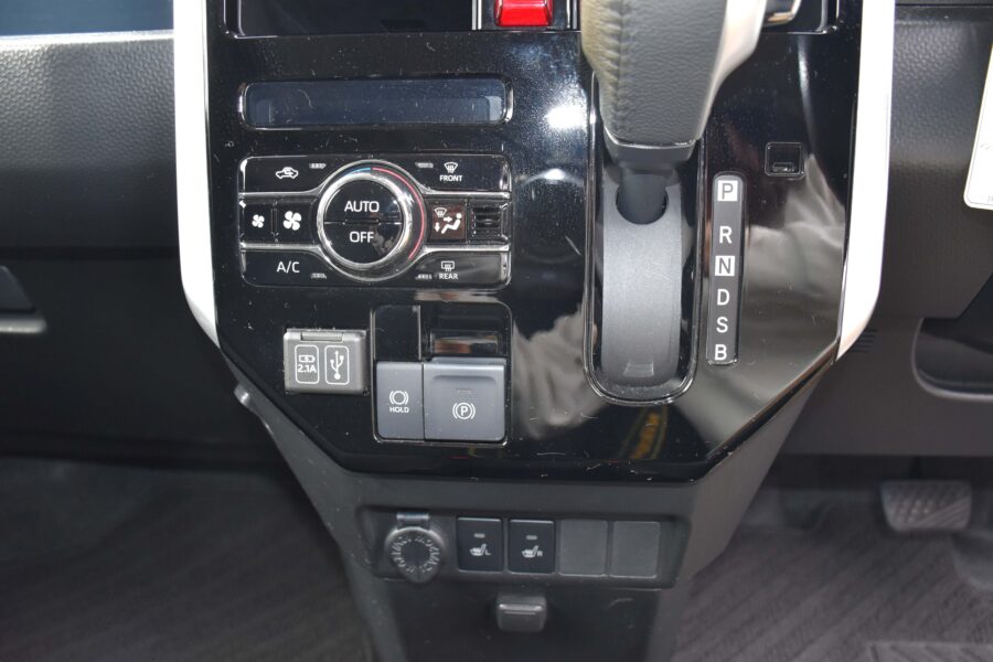 車両画像14